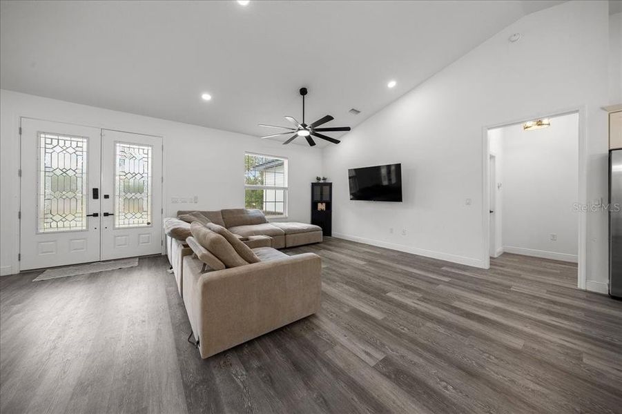 Furnished interior view inside a new home in , Dunnellon (Image 19). Furnished interior view inside a new home in , Dunnellon (Image 19).