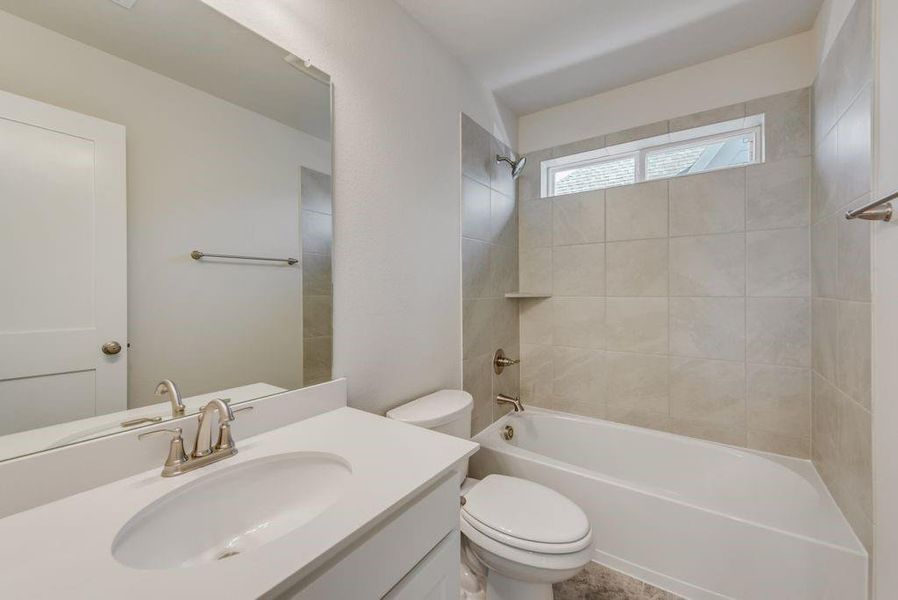 Furnished interior view inside a new home in Prairie Ridge, Venus (Image 6).