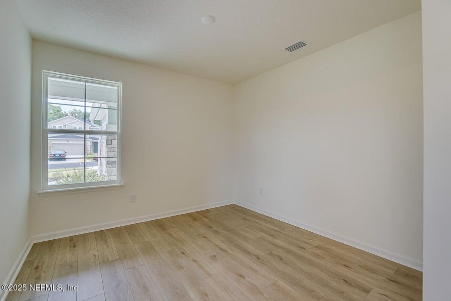 Spacious, unfurnished interior of a new home in Stonecrest, St. Johns (Image 11).