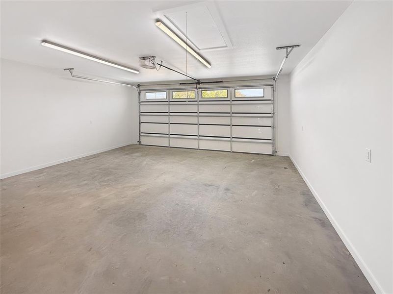 Spacious, unfurnished interior of a new home in , Reno (Image 19).