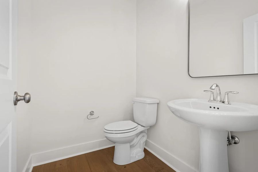 The Dahlia B Bathroom