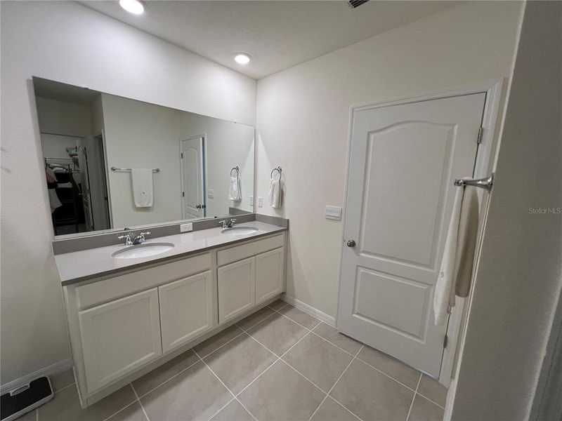 Furnished interior view inside a new home in , Bartow (Image 9). Furnished interior view inside a new home in , Bartow (Image 9).