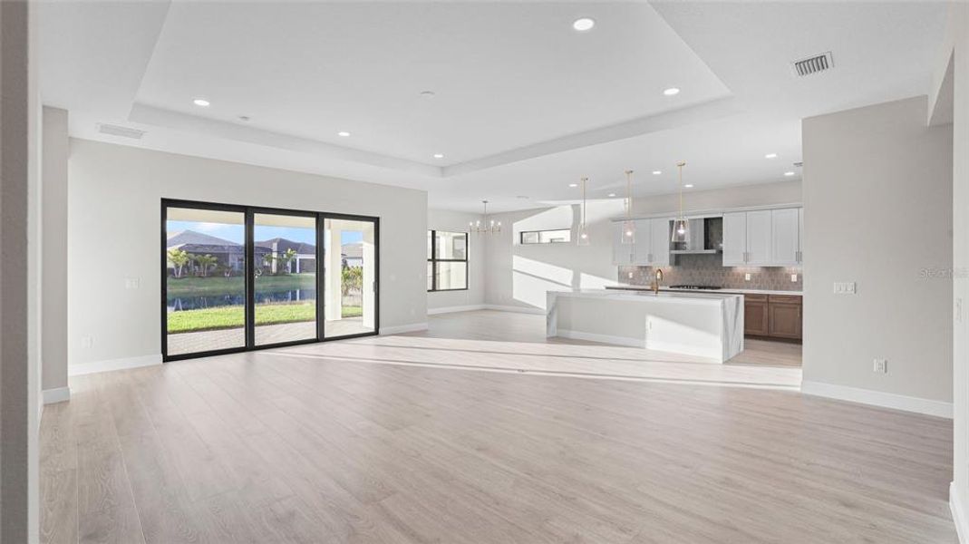 Spacious, unfurnished interior of a new home in Cresswind Lakewood Ranch, Lakewood Ranch (Image 27).
