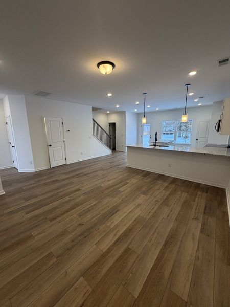 Spacious, unfurnished interior of a new home in Wilson Meadows, Clarksville (Image 9).
