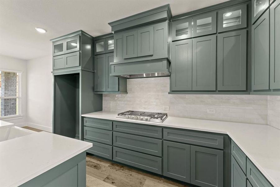 9933 Villa Verde-Kitchen-4