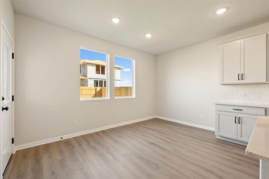 Representative images and renderings are for illustrative purposes. Actual structural options and design finishes of home may vary.