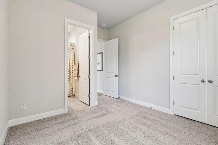 Spacious, unfurnished interior of a new home in 6 Creeks, Kyle (Image 23). Spacious, unfurnished interior of a new home in 6 Creeks, Kyle (Image 23).