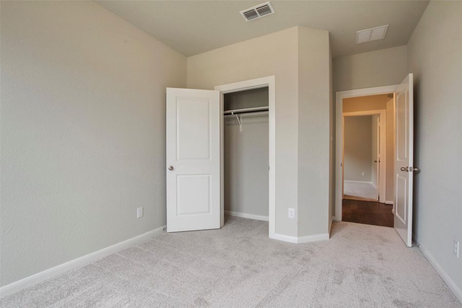 REPRESENTATIVE PHOTO – Photo does not represent actual home options and selections. Ask Sales Consultant for specific selections. REPRESENTATIVE PHOTO – Photo does not represent actual home options and selections. Ask Sales Consultant for specific selections.