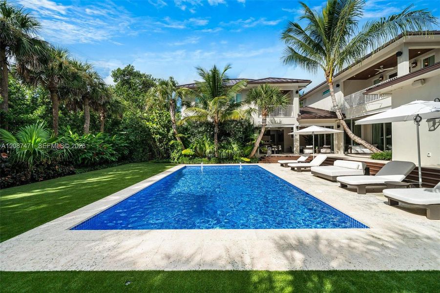 Exterior details and patio area of a home in , Pinecrest (Image 22).