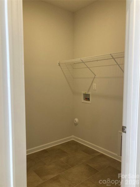 Spacious, unfurnished interior of a new home in Sunset Meadows, Charlotte (Image 14).