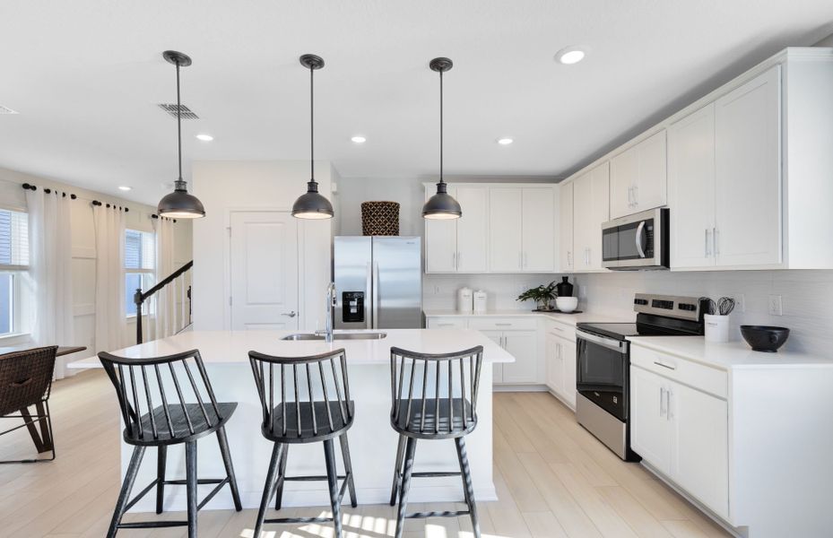 Representative furnished interior of a home built from the Jasmine by Pulte Homes in Tohoqua, Kissimmee (Image 15).