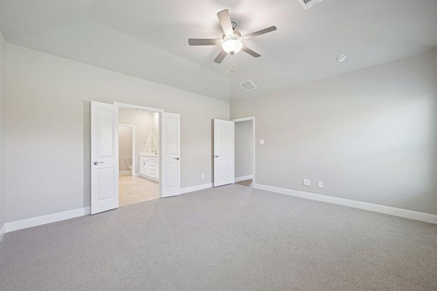 Photo is not of the actual home, but is an inspirational photo of builder’s model home and may depict options, furnishings, and/or decorator features that are not included.