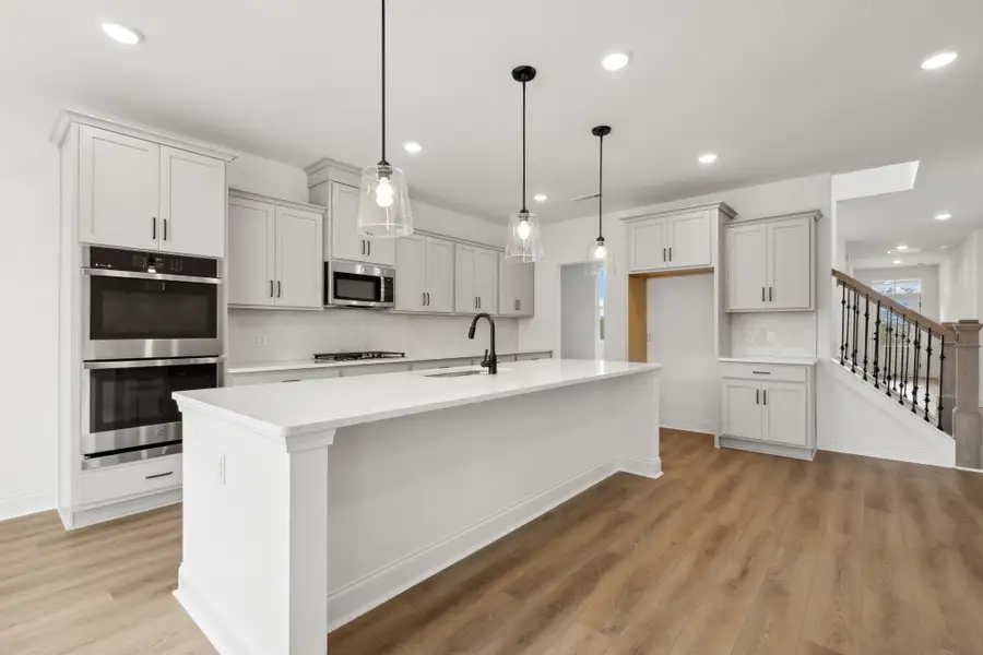 Kitchen | For representation purposes only. Options and layout may vary by community and home plan. Kitchen | For representation purposes only. Options and layout may vary by community and home plan.