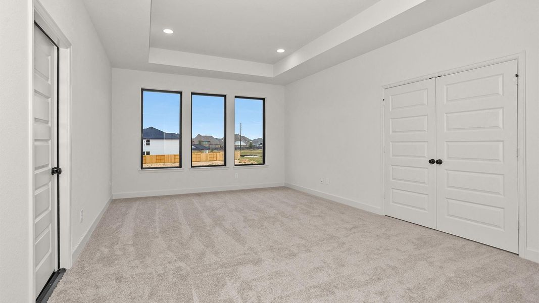 Spacious, unfurnished interior of a new home in Candela, Richmond (Image 15).