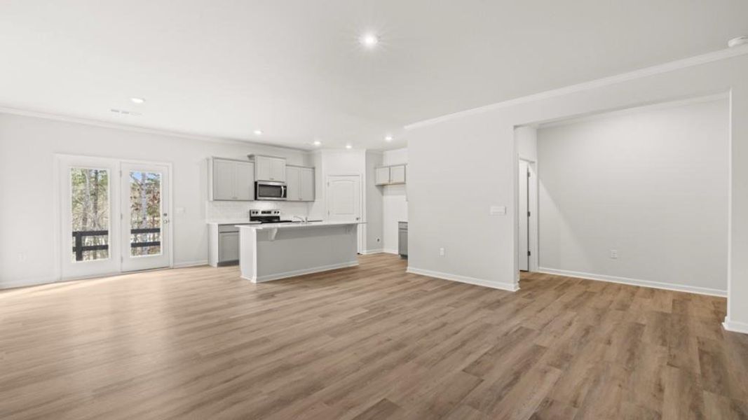 Spacious, unfurnished interior of a new home in Falcon Landing, Gainesville (Image 23).