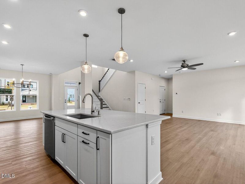 015-1280x960-kitchen