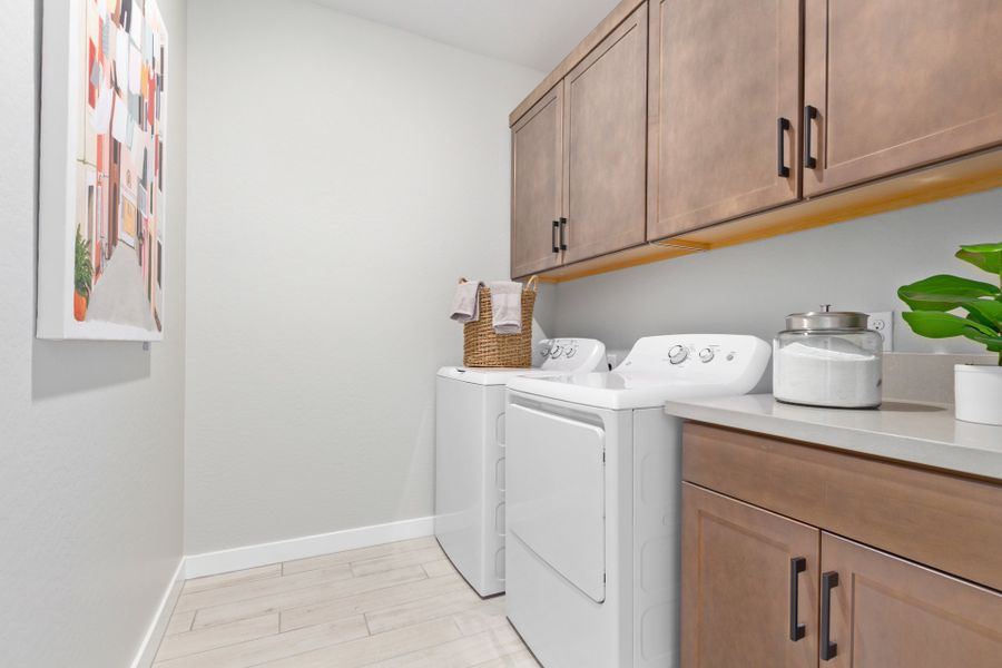 Representative furnished interior of a home built from the Plan 3513 by Scott Communities in The Views at Rancho Cabrillo, Peoria (Image 6). Representative furnished interior of a home built from the Plan 3513 by Scott Communities in The Views at Rancho Cabrillo, Peoria (Image 6).