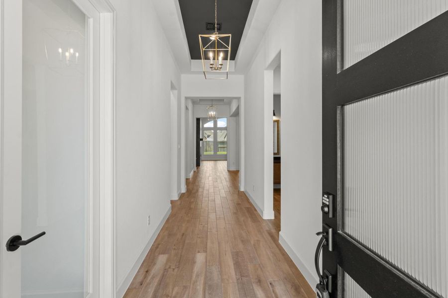 Furnished interior view inside a new home in Riceland 70', Mont Belvieu (Image 2).