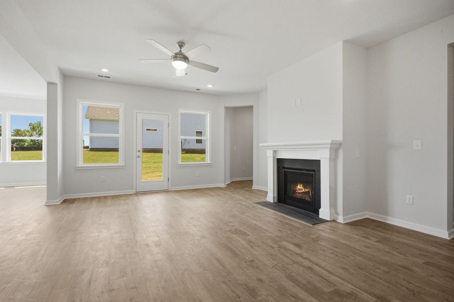 4br New Home in Seneca, SC.  - Slide 6