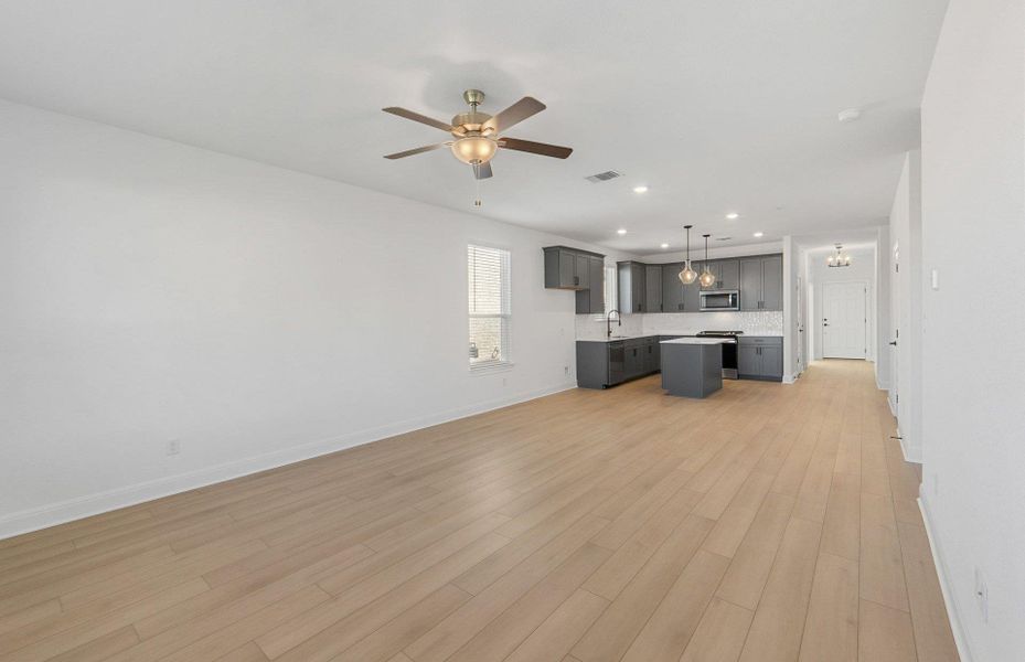 Spacious, unfurnished interior of a new home in Lagos, Manor (Image 12).