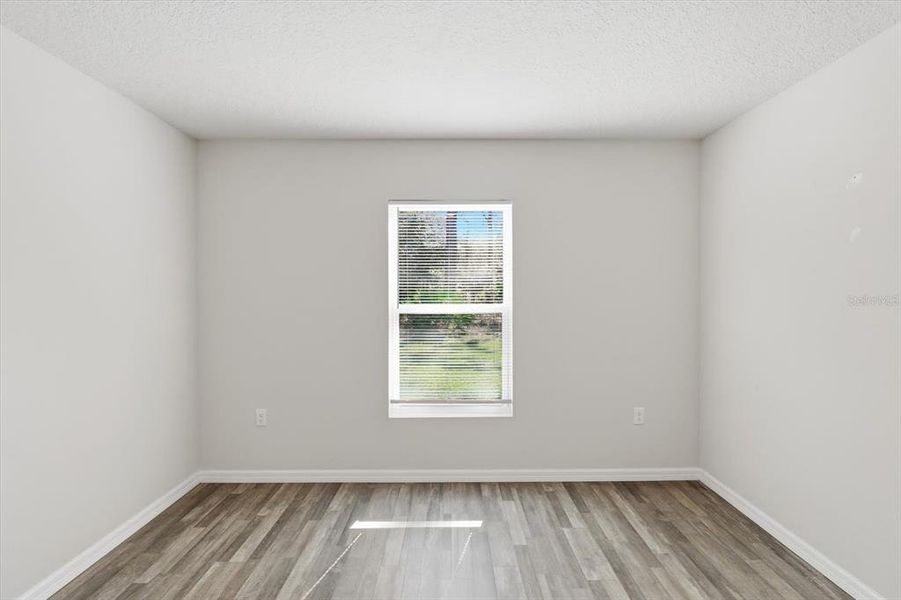 Spacious, unfurnished interior of a new home in , Dunnellon (Image 29).