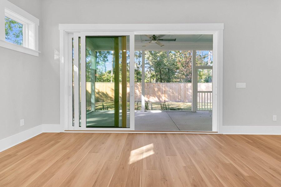 Spacious, unfurnished interior of a new home in Hidden Ponds Reserve, Awendaw (Image 23).