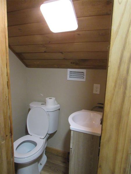 Image 34 of a home in .