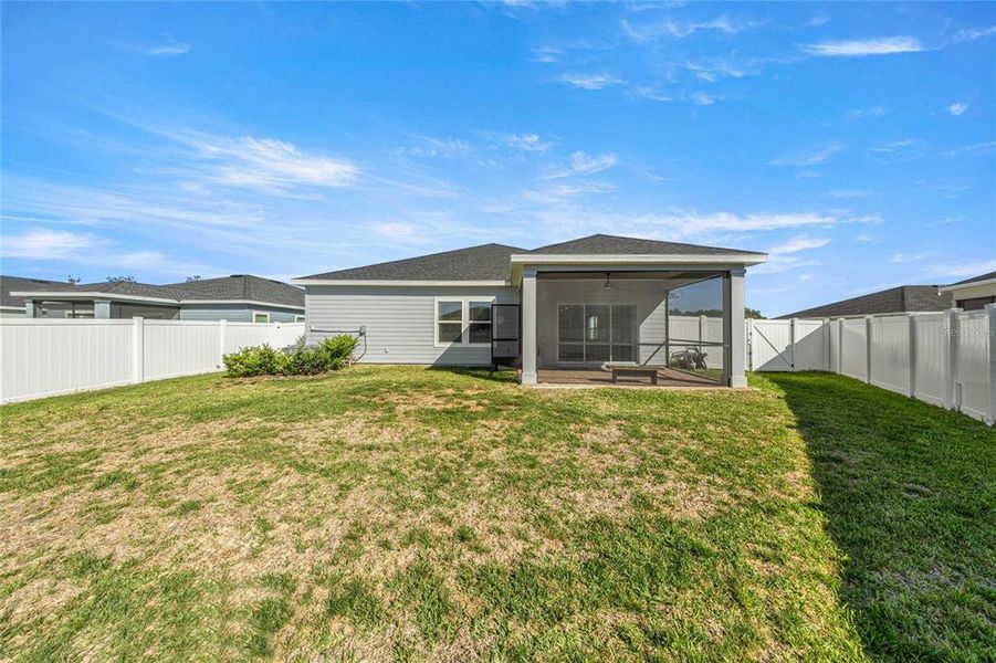 Exterior details and patio area of a home in Heath Preserve, Ocala (Image 29).