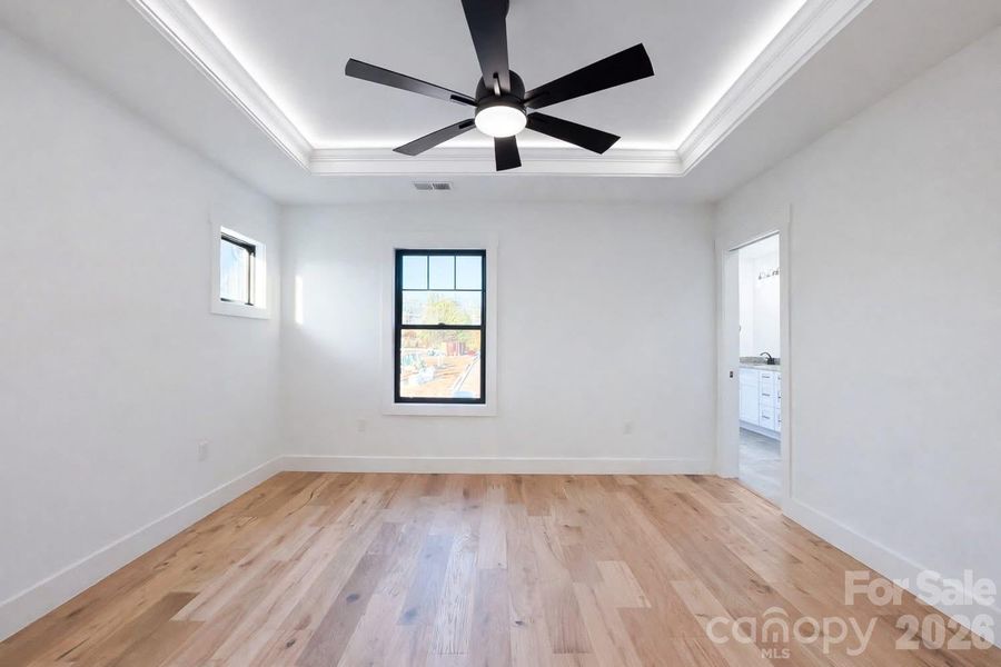 Spacious, unfurnished interior of a new home in , Hendersonville (Image 19).