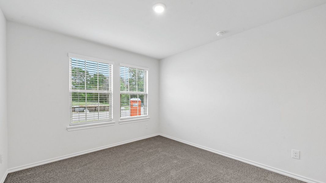 Spacious, unfurnished interior of a new home in Saddlebrook, Waxahachie (Image 26). Spacious, unfurnished interior of a new home in Saddlebrook, Waxahachie (Image 26).
