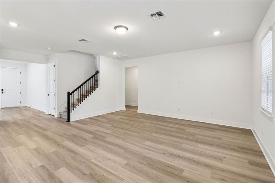 Spacious, unfurnished interior of a new home in Cyrene at Minneola, Minneola (Image 18).