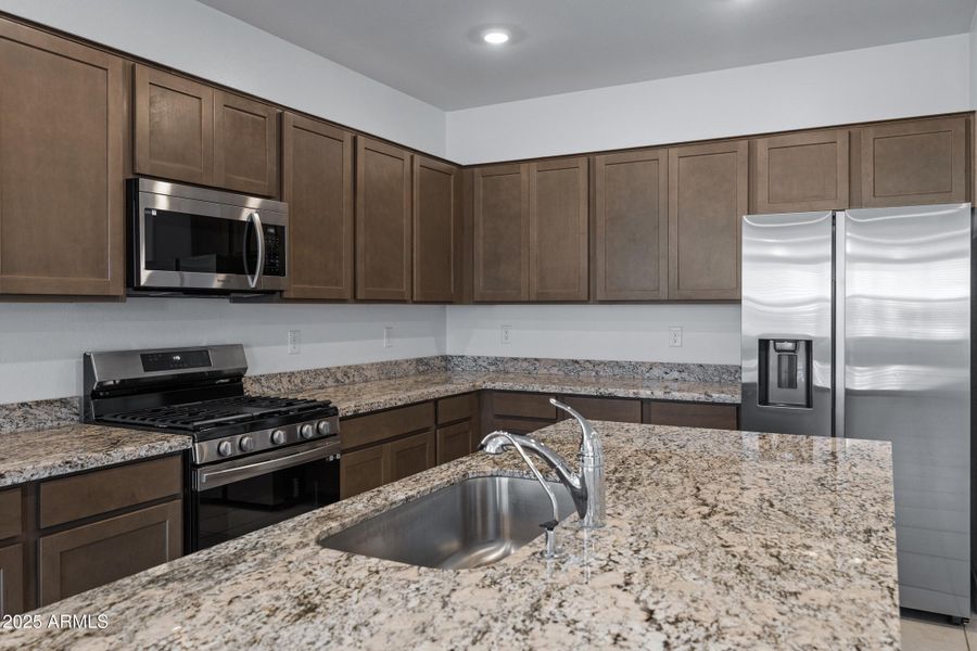 21294 W Roanoke Ave-13