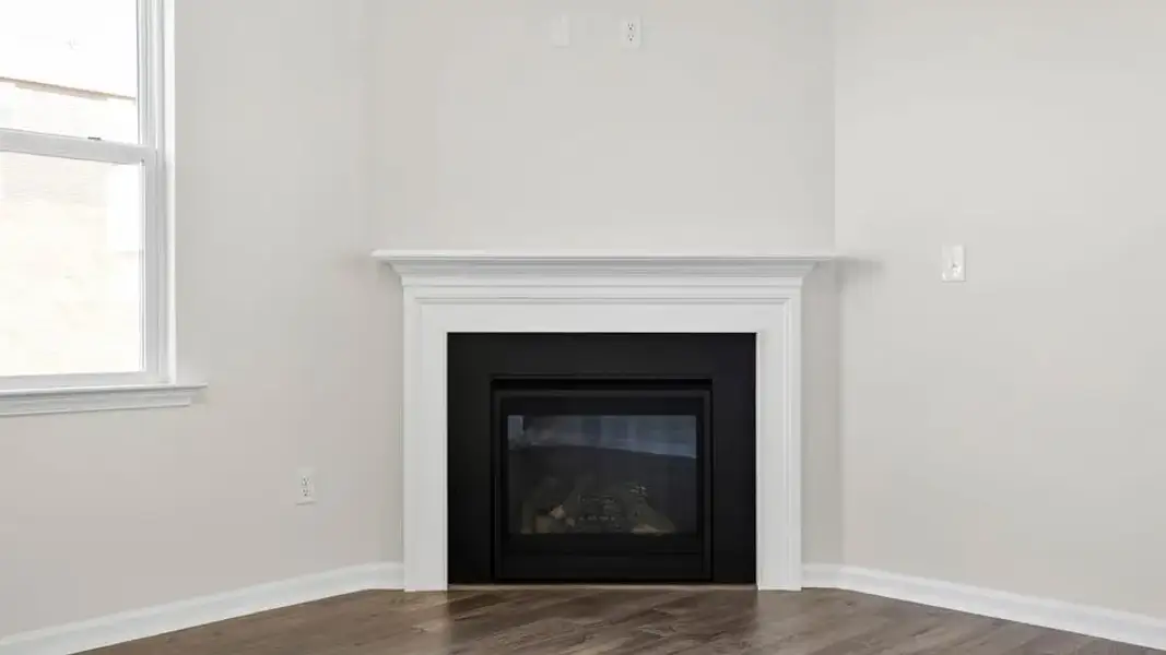 Spacious, unfurnished interior of a new home in Russell Place, Spartanburg (Image 24).