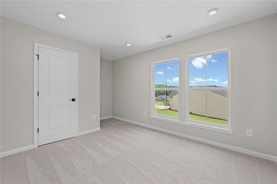 Spacious, unfurnished interior of a new home in Easton Park, Dallas (Image 39). Spacious, unfurnished interior of a new home in Easton Park, Dallas (Image 39).
