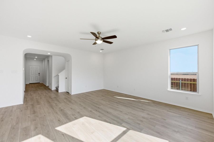 Spacious, unfurnished interior of a new home in Salerno - Heritage Collection, Round Rock (Image 25). Spacious, unfurnished interior of a new home in Salerno - Heritage Collection, Round Rock (Image 25).