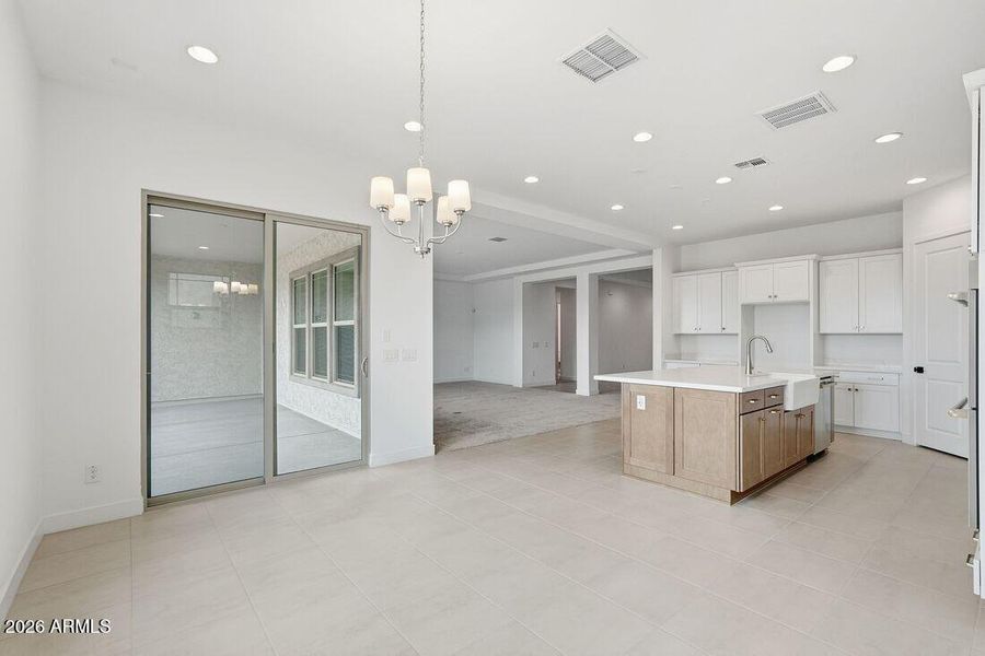 hj-az-phoenix-aloravita-south-summit-cat hj-az-phoenix-aloravita-south-summit-cat