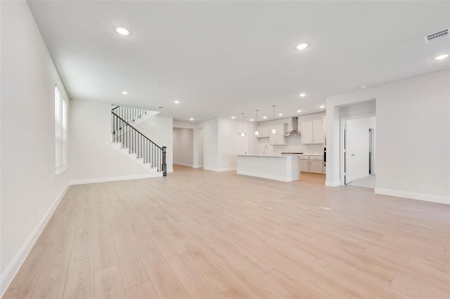 Spacious, unfurnished interior of a new home in Wildflower Ranch, Justin (Image 30).