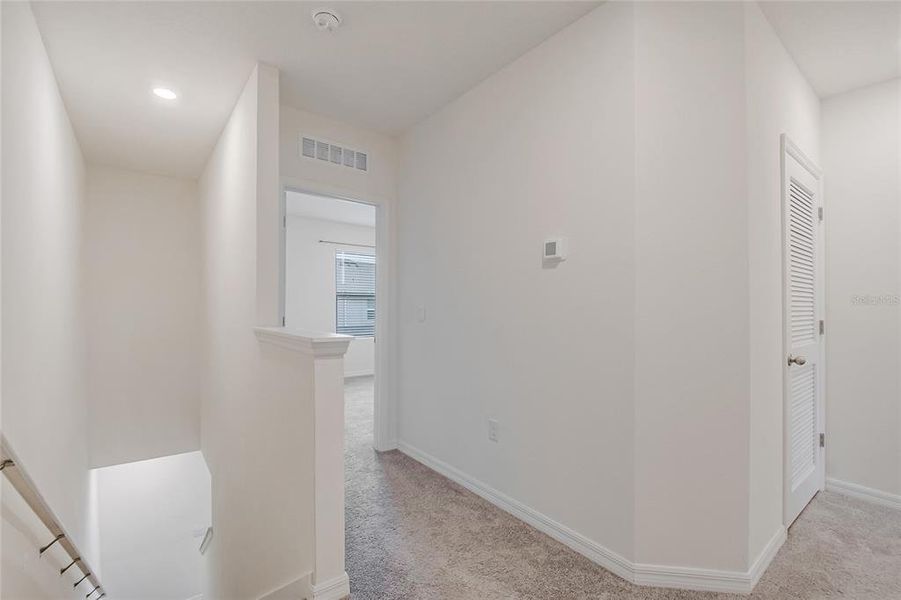 Spacious, unfurnished interior of a new home in , Howey-in-the-Hills (Image 17).
