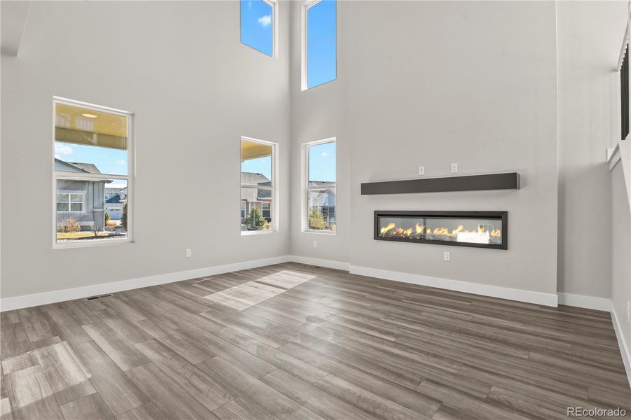 Spacious, unfurnished interior of a new home in , Colorado Springs (Image 15).