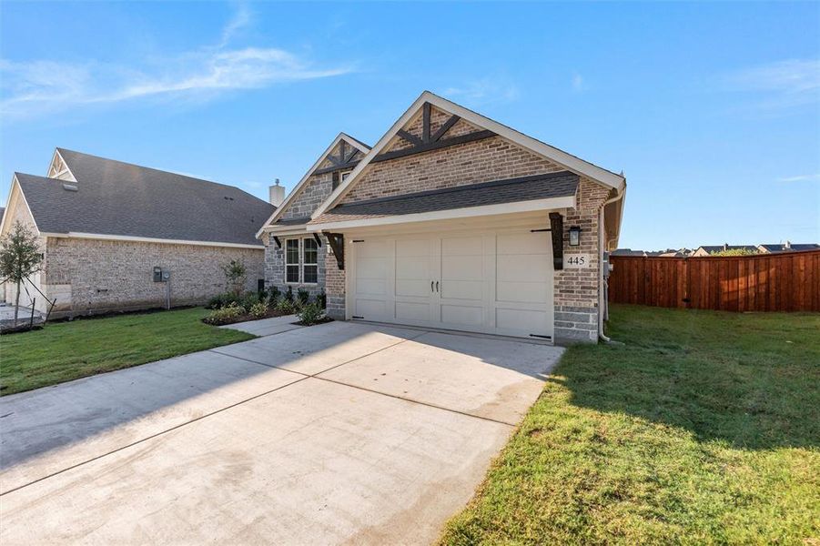 Exterior details and patio area of a home in Morningstar, Aledo (Image 23).