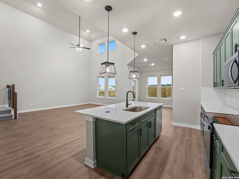 Furnished interior view inside a new home in Saddle Creek Ranch, Cibolo (Image 16).