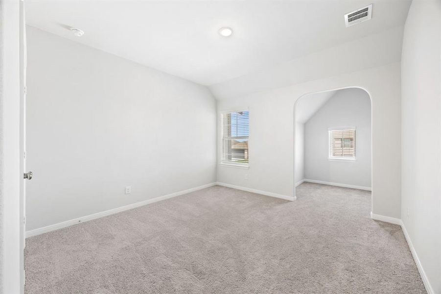 Spacious, unfurnished interior of a new home in Tinsley Meadows, Van Alstyne (Image 11). Spacious, unfurnished interior of a new home in Tinsley Meadows, Van Alstyne (Image 11).