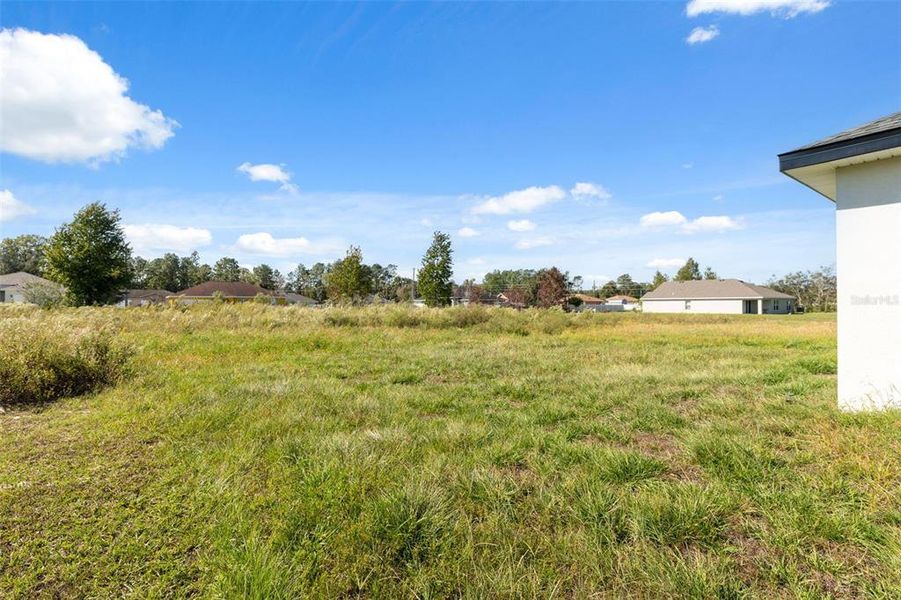 Exterior details and patio area of a home in , Ocala (Image 3).