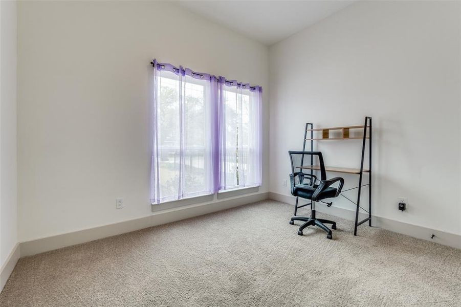 Image 25 of a home in .