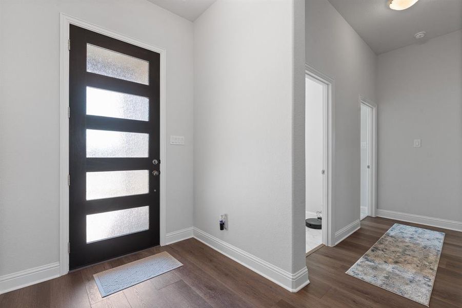 Spacious, unfurnished interior of a new home in , Waxahachie (Image 20).