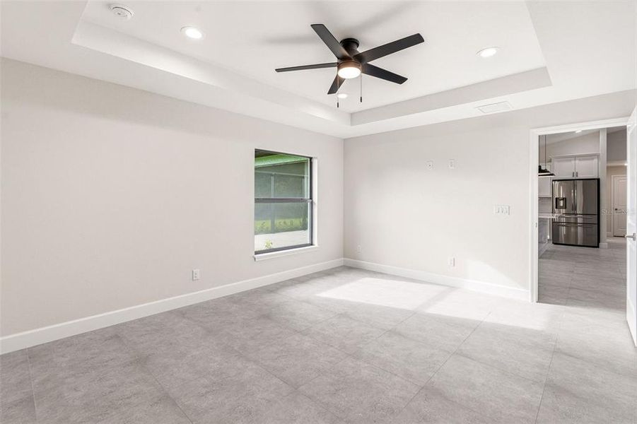Spacious, unfurnished interior of a new home in , Port Charlotte (Image 22).