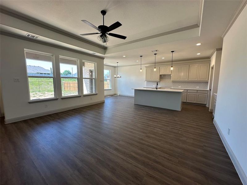 Spacious, unfurnished interior of a new home in , Cleburne (Image 16).