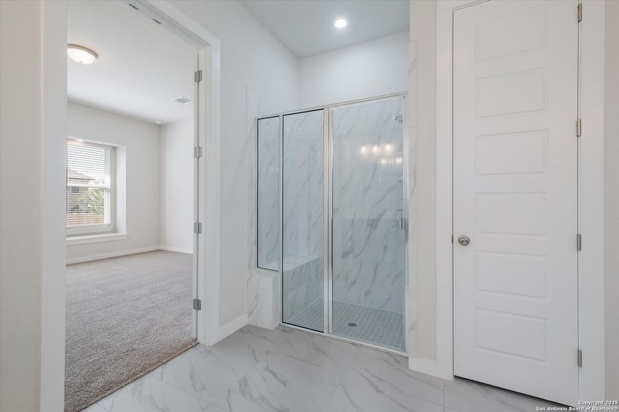 Image 27 of a home in Foxbrook. Image 27 of a home in Foxbrook.