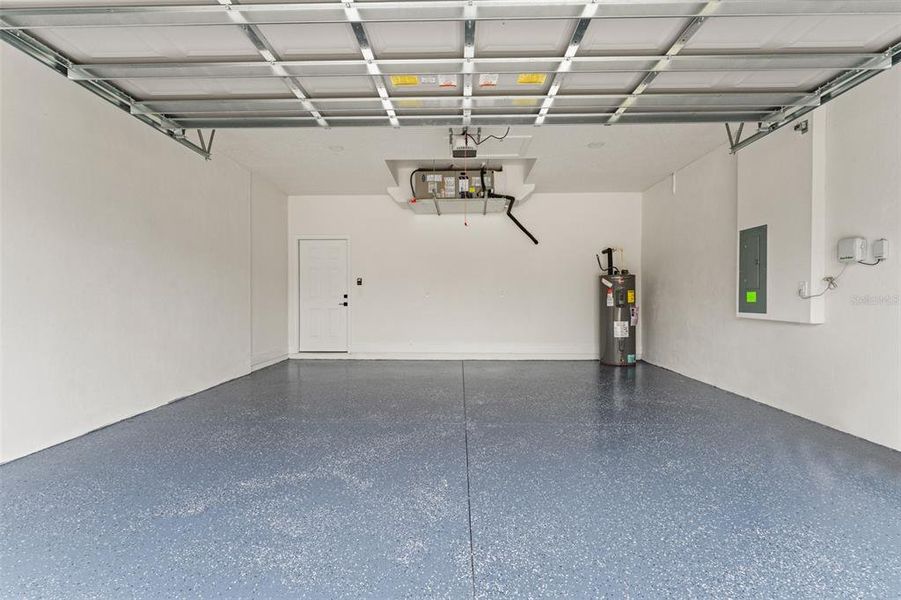 Spacious, unfurnished interior of a new home in , Weeki Wachee (Image 59). Spacious, unfurnished interior of a new home in , Weeki Wachee (Image 59).