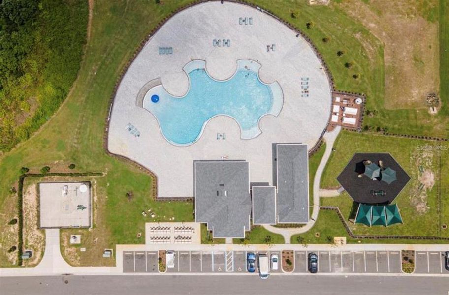 Community amenities in Cascades, Davenport (Image 18). Community amenities in Cascades, Davenport (Image 18).